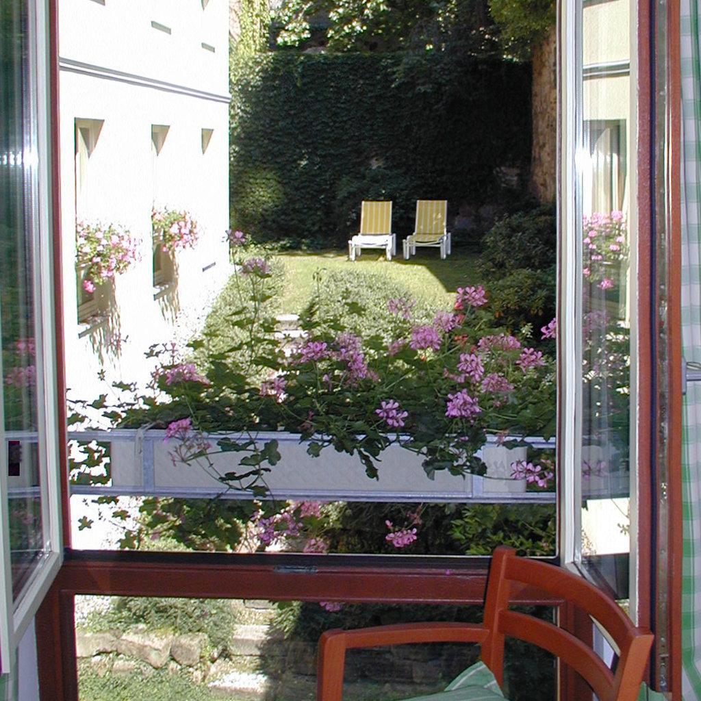Hotel Agneshof Nuernberg Bagian luar foto
