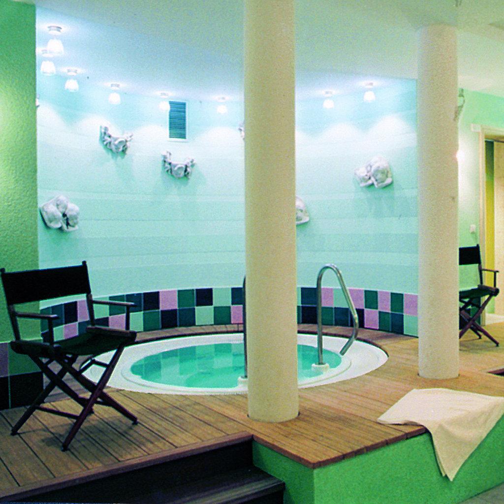 Hotel Agneshof Nuernberg Bagian luar foto